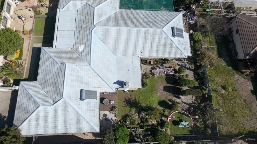 6 Bedroom Property for Sale in Protea Heights Western Cape